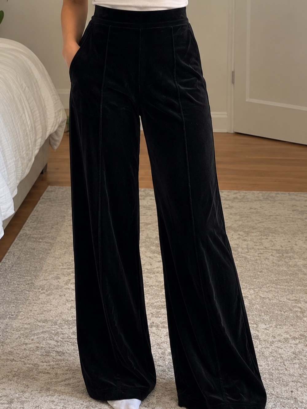 Mango Velvet Black Wide-Leg Pants Like New